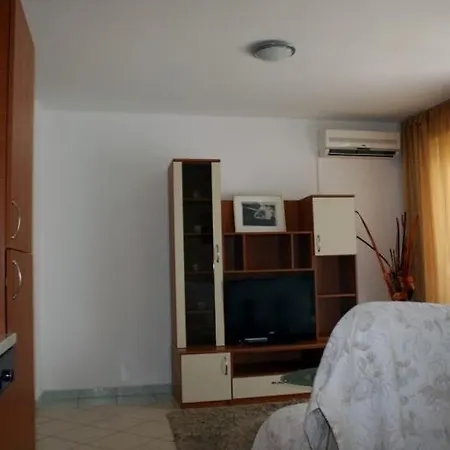 Miro * Tar-Vabriga