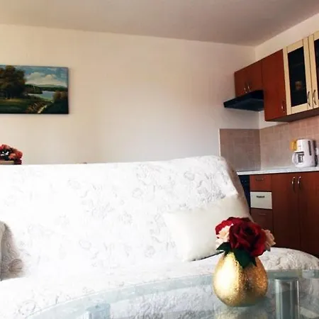 Miro Apartment