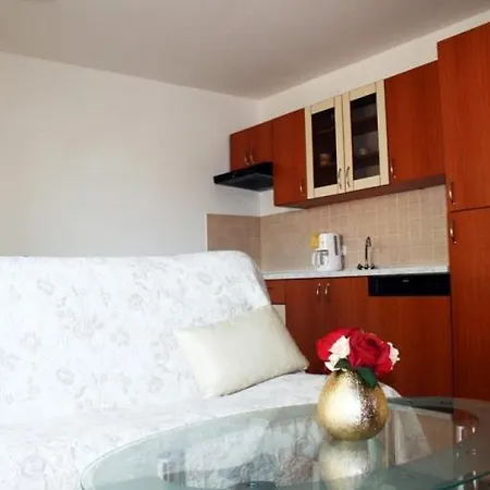 Miro Apartment *